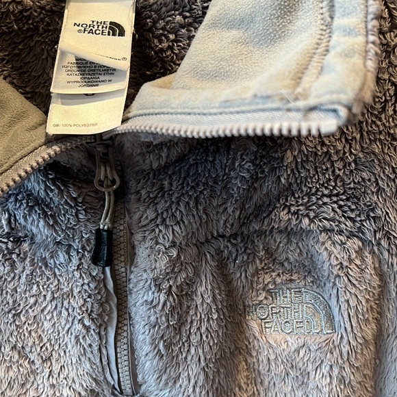Women’s North Face 1/4 Fleece Pullover - Picture 3 of 6